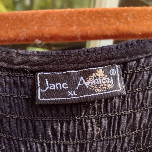 Jane Ashley Dress - Picture 3 of 3